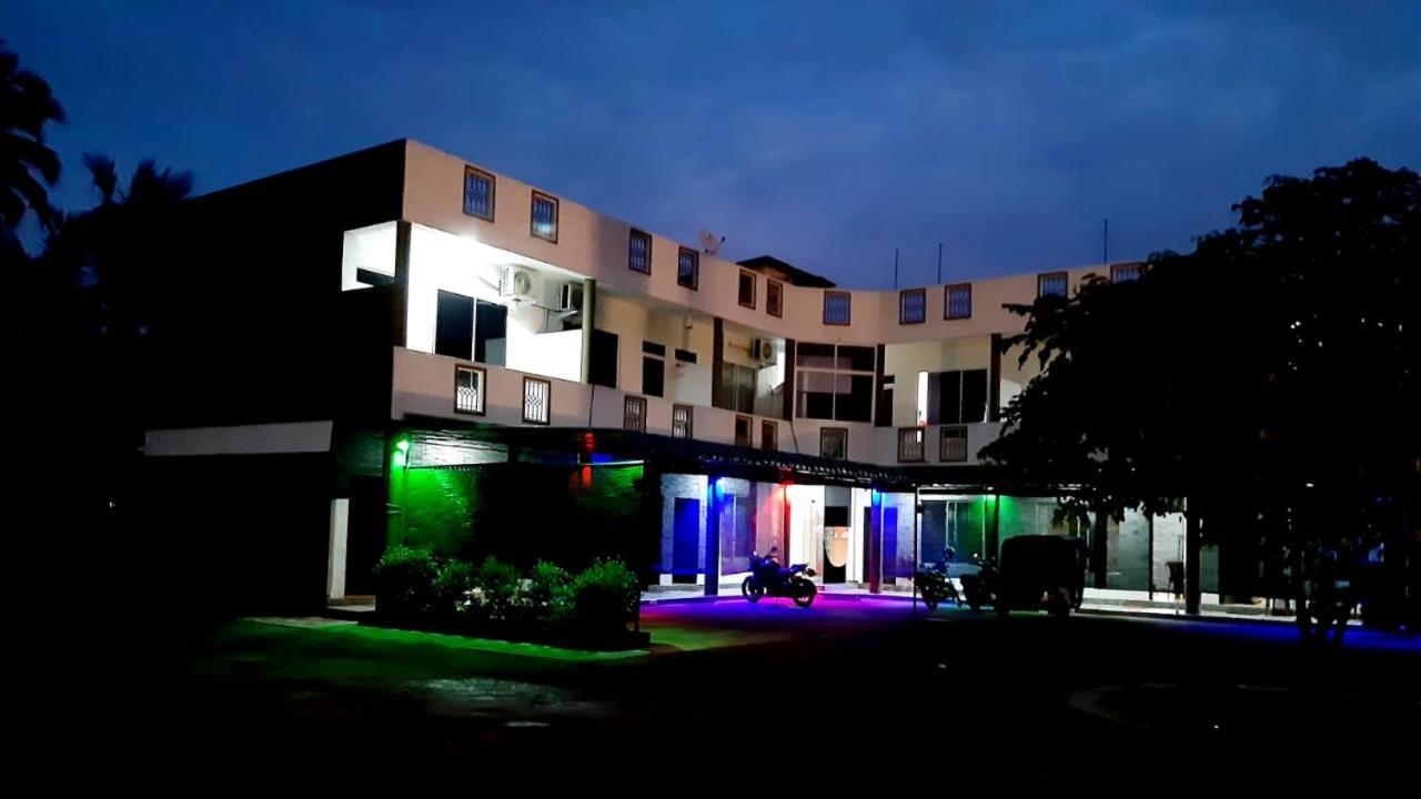 Kanora Lake Resort Maharagama Exteriér fotografie